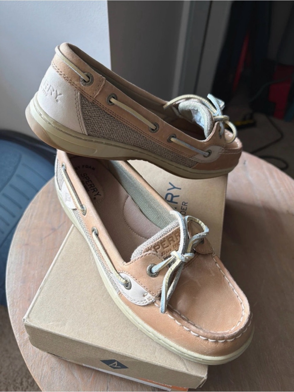 Sperry Khaki Boat Shoes 8.5 New In Box Women’s Memory Foam